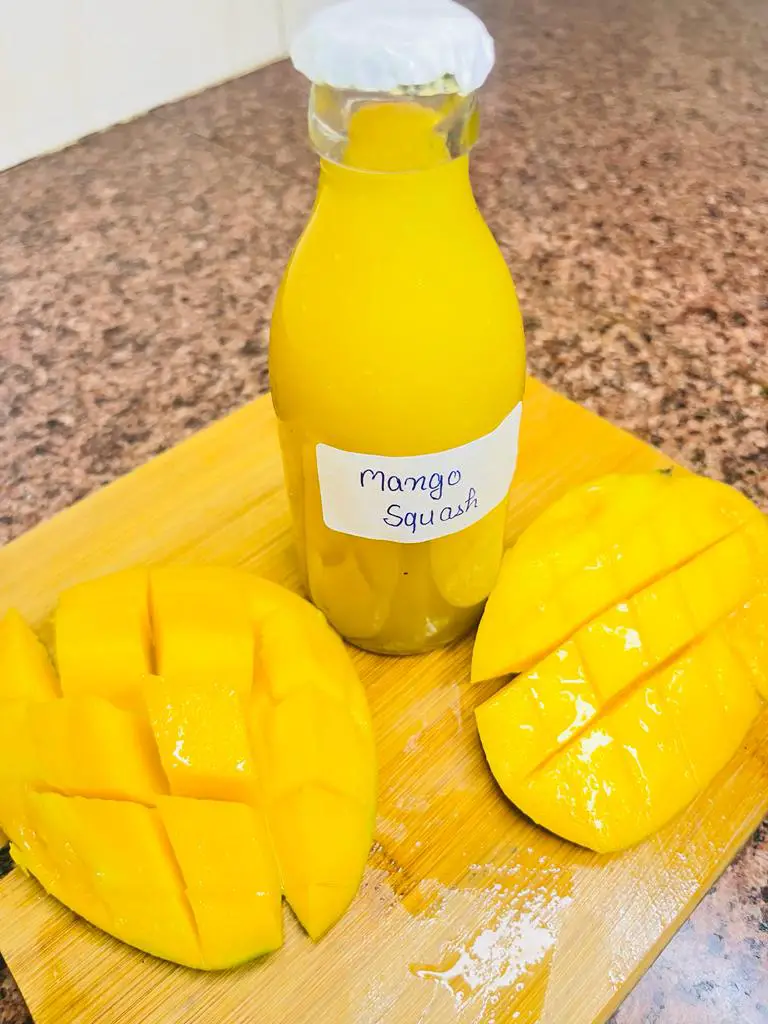 Fresh Homemade Mango Squash (Mango Syrup)